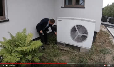 Ekologiczny dom z monoblokową, powietrzną pompą ciepła Stiebel Eltron
